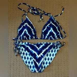 Tommy Bahama Blue and White Tie-Dye Triangle Bikini Set, Sz Med / Lge